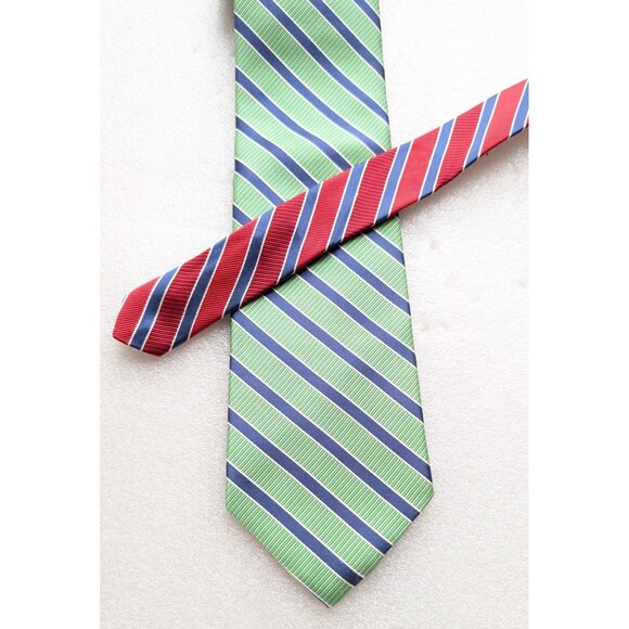 TOMMY HILFIGER Two-Tone Silk Tie Green & Blue and Red & Blue Striped 3.5" X 57" - Picture 1 of 5
